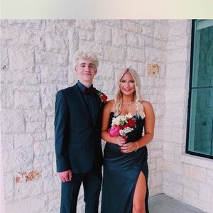 Chic Black Strapless Evening Dress